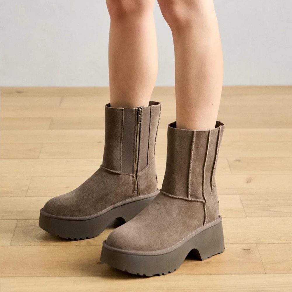 UGG Classic Twin Seam